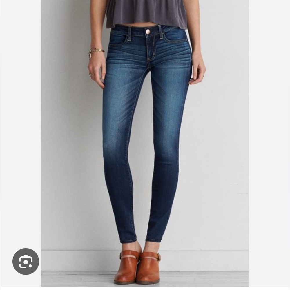 AMERICAN EAGLE JEGGING SIZE 4